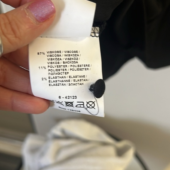 VENUS - Picture 5 of 5